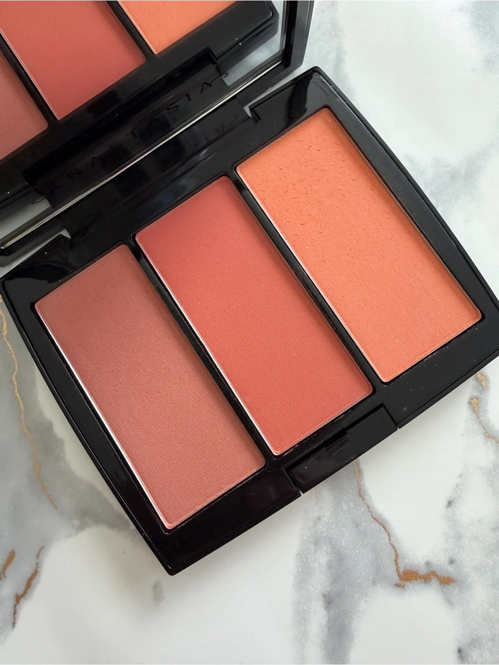 Anastasia Beverly Hills Blush Trio Powder Palette in Peachy Love Discontinued!